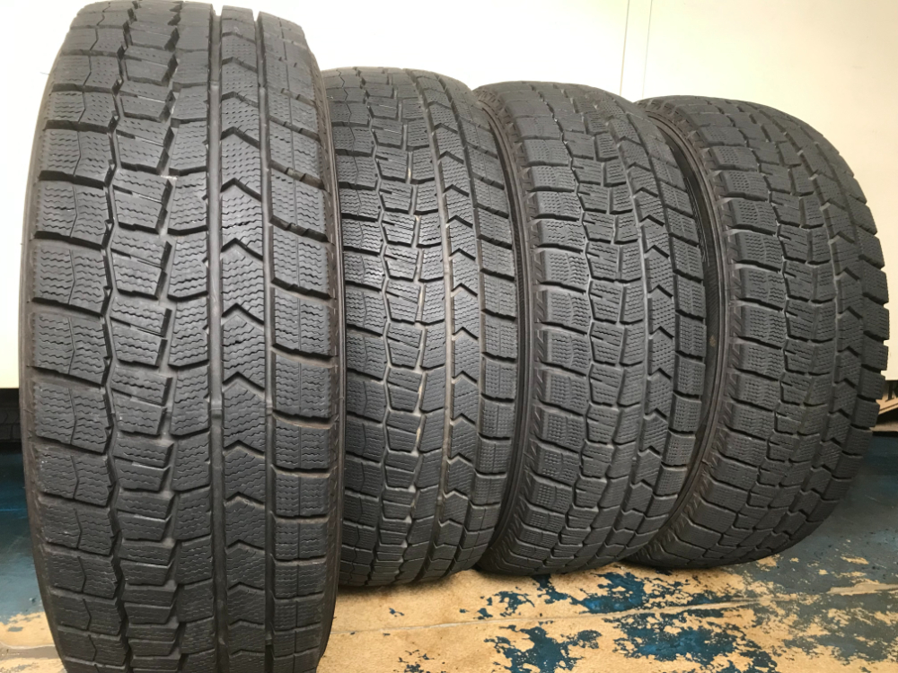 ダンロップ　ウィンターマックス　wm02 205/65r15 23年製　バリ山 ダンロップウィンターマックスwm02 205/65r15 23年製バリ山